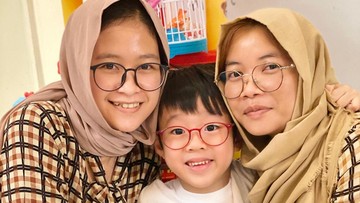 TIKI INDONESIA AKRAB DENGAN ANAK SHARON