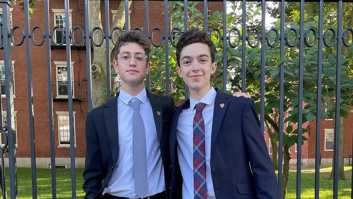 Inspiratif! 2 Mahasiswa Harvard Luncurkan Situs Khusus Bantu Cari Rumah Gratis untuk Pengungsi Ukraina