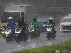 Peringatan Dini BMKG Makassar: 8 Wilayah di Sulsel Hujan Lebat Malam Ini