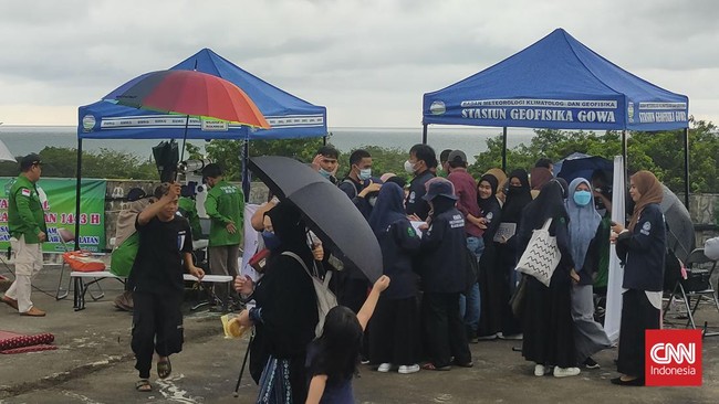 Berdasarkan data BMKG, ketinggian hilal awal Ramadan di Makassar diklaim sudah positif tapi nilainya masih di bawah 2 derajat.