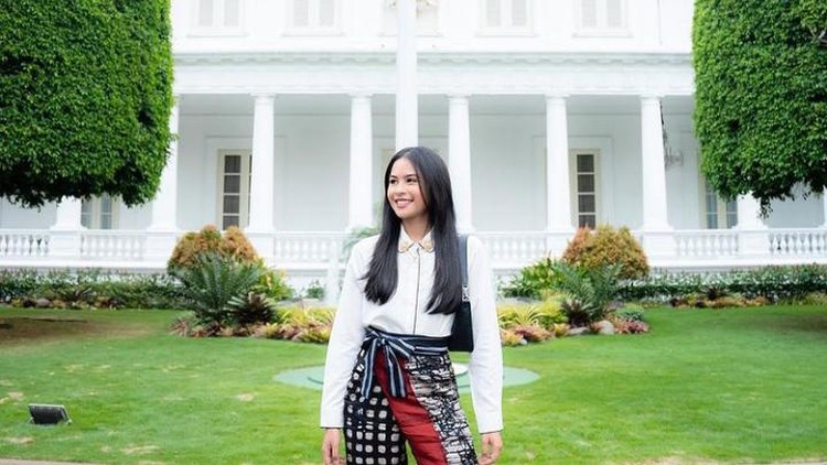 Galeri Maudy Ayunda Serunya Maudy Ayunda Saat Ngopi hingga Kulineran di California