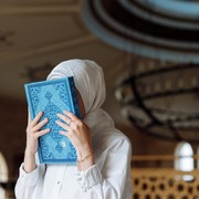 5 Ciri-ciri Orang yang Mendapatkan Malam Lailatul Qadar, Salah Satunya Hati Jadi Lebih Tenang!