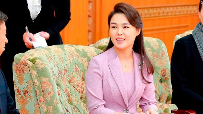 6 Fakta Ri Sol Ju, Istri Kim Jong Un yang Anggun Namun 'Misterius' 6 Fakta Ri Sol Ju, Istri Kim Jong Un yang Anggun Namun 'Misterius'