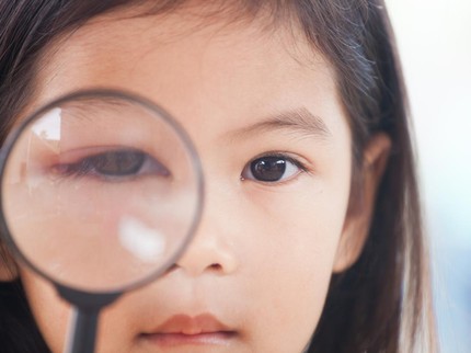 Mata Bayi seperti Mata Kucing? Waspada Ciri Kanker Mata Retinoblastoma