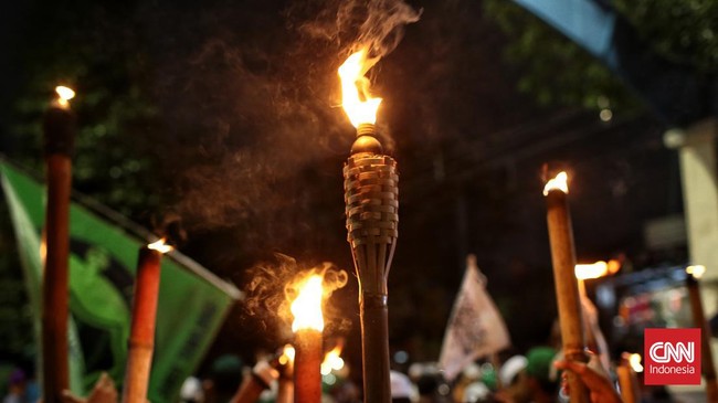 CNNIndonesia.com telah merangkum jadwal imsakiyah dan subuh untuk sejumlah wilayah di Indonesia pada bulan Ramadan 1445 H. Berikut jadwal imsakiyah hari ini.
