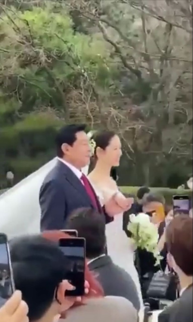 Pernikahan Hyun Bin dan Son Ye Jin Pernikahan Hyun Bin dan Son Ye Jin