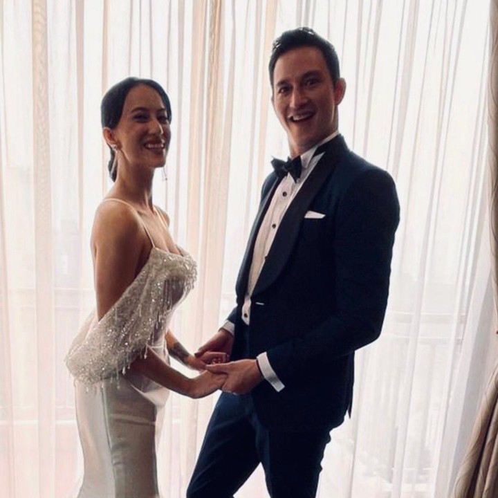 <p>Kabar gembira ini juga dibagikan oleh keduanya pada laman Instagram, Bunda. Keduanya terlihat serasi, ya! (Foto: Instagram: @mike_lewis)</p>