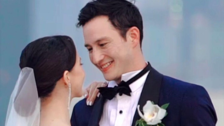 Pernikahan Mike Lewis dan Janisaa Pradja Pernikahan Mike Lewis dan Janisaa Pradja