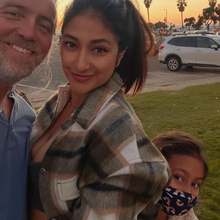 <p>Sejak menikah dengan Paris Chong pada 11 Maret 2020 lalu, kini Rahma Azhari tinggal bersama keluarganya di Los Angeles, Amerika Serikat. (Foto: Instagram @raazharita) <br /><br /><br /></p>