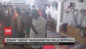 VIDEO: Sebagian Umat Islam Mulai Laksanakan Salat Tarawih