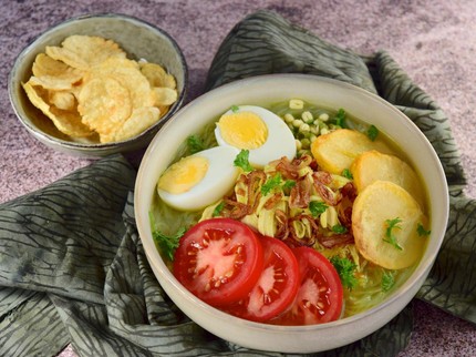 Menu Buka Puasa: Resep Soto Ayam Kuning Berkuah Segar dan Bikin Berselera