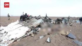 VIDEO: Helikopter Ukraina Jatuh Ditembak Milisi Donetsk, 15 Tewas