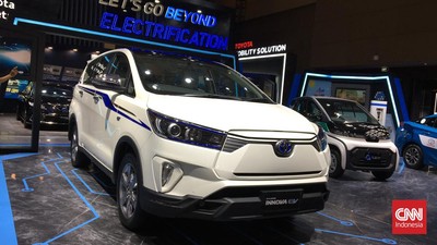 Sensasi Menyentuh Toyota Innova Listrik