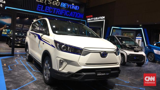 Tenaga penjual membocorkan harga estimasi Toyota Innova Hybrid mulai Rp400 jutaan hingga Rp600 jutaan.