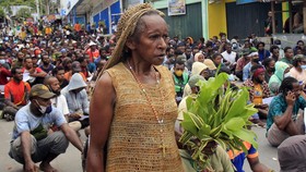 FOTO: Tolak Pemekaran Papua di Jayapura, Pedemo Gagal Longmarch