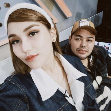 Ramai Foto Ayu Ting Ting Gandeng Pria, Ivan Gunawan: Yang Ini Gue Yes!