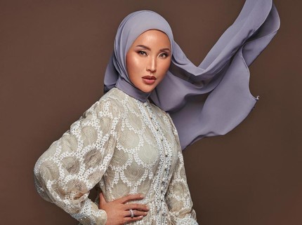 7 Potret Fitria Yusuf CEO Cantik Mualaf dan Dinikahi Aktor Keturunan Iran