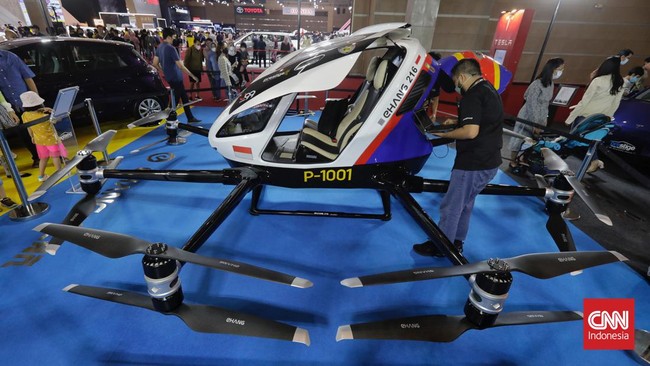 FOTO: IIMS 2022, Ajang Mejeng Mobil Hybrid