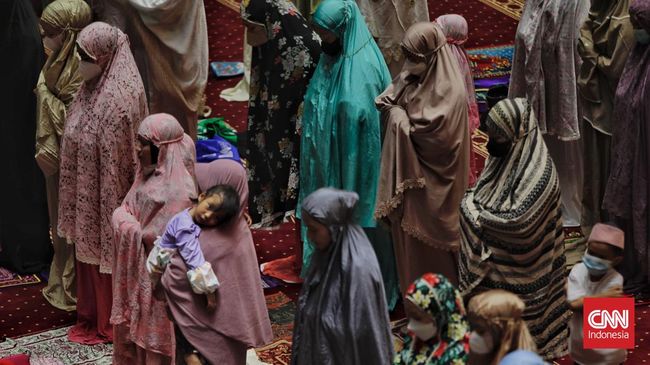Sholat tarawih adalah amalan sunnah yang dapat dilakukan umat muslim di bulan Ramadhan. Simak bagaimana urutan sholat tarawih yang benar.