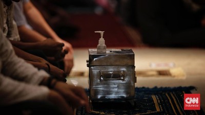 Pelaksanaan tarawih perdana pada tahun ini diperkirakan berbarengan dengan Hari Raya Nyepi. Muslim di Bali diminta melaksanakan salat tarawih di rumah.