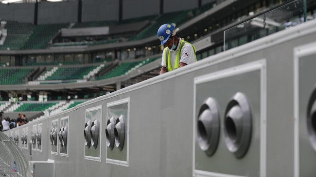 Delapan stadion yang akan digunakan untuk Piala Dunia 2022 memakai sistem pendingin atau AC.