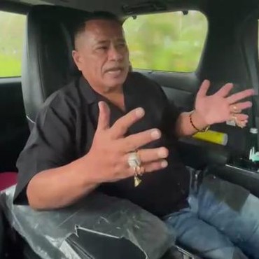 Hotman Paris Akui Pisah Ranjang dengan Istri, Ada Apa?