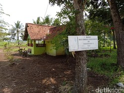Snapshot: Makam Mbah Bungkus, Penyebar Agama Islam di Pangandaran