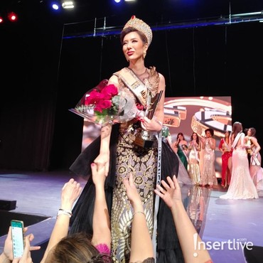 Cetak Sejarah, Nadia Tjoa Juara Miss Face of Humanity 2022