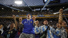 Viral Stadion Boca Juniors Nyaris Terbelah Dipenuhi Suporter