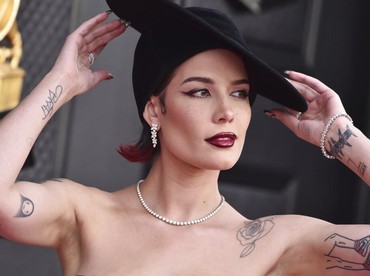 img-title Mengenal Lupus SLE Penyakit yang Serang Halsey hingga Badan Berubah Drastis