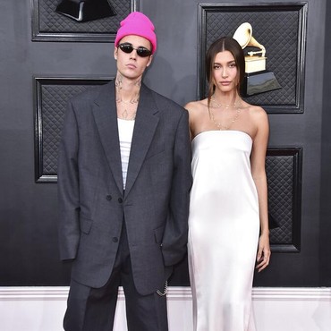 Hailey Tak Mau Disebut Rebut Justin Bieber dari Selena Gomez