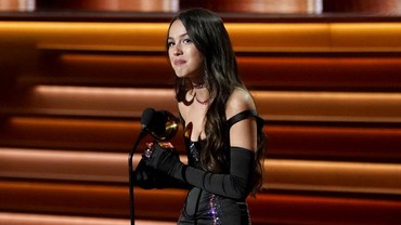 img-title Olivia Rodrigo Ingin Kembali Main Film
