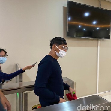 Fakarich Guru Trading Indra Kenz Diperiksa, Polisi Sebut 3 Tersangka Baru