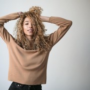 6 Bahan Alami Ini Bisa Atasi Ketombe, Cek Juga Kandungan di Sampo Favoritmu!