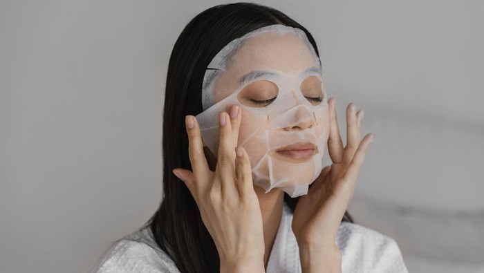 BeauPicks: 5 Pilihan Sheet Mask untuk Merawat Kulit Kering Selama Bulan Puasa, Bisa Dibeli di Minimarket!
