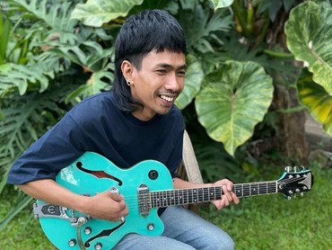 img-title Tak Mau Asal Nyanyi Lagu Dewa 19, Ari Lesmana: Takut Aku