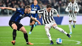 img-title Juventus vs Inter: Misi Mencari Trofi Penyelamat