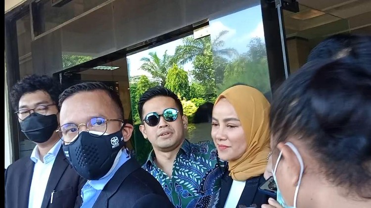 Kemesraan Olla Ramlan dan Aufar.