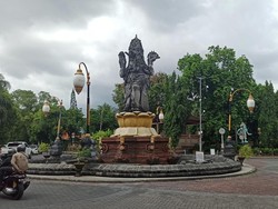 Makna Patung Catur Muka Ikon Kota Denpasar
