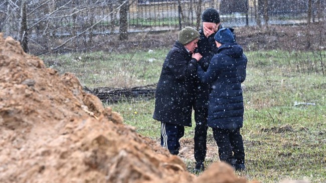 Sejak Rusia menginvasi Ukraina pada 24 Februari 2022, jutaan warga Ukraina berbondong-bondong kabur ke sejumlah negara untuk kabur dari peperangan.