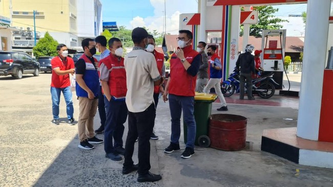 Direksi Pertamina memastikan ketersediaan BBM selama ramadan saat melakukan kunjungan ke sejumlah SPBU di beberapa wilayah Indonesia.