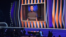 Zelensky di Grammy 2022: Kami Bela Kebebasan Ukraina