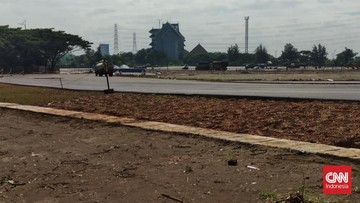 Pembangunan lintasan Formula E di kawasan Ancol, Jakarta Utara, terpantau masih belum rampung meski sudah memasuki awal April 2022.