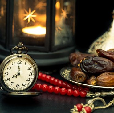 Berhenti Sahur Saat Imsak atau Subuh? Begini Penjelasannya