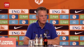 VIDEO: Louis Van Gaal Tengah Berjuang Lawan Kanker Prostat