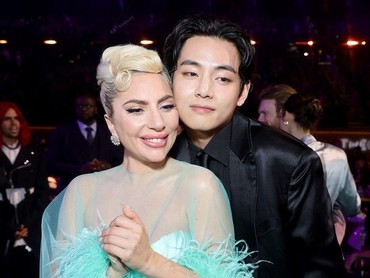 Akrab di Grammy 2022, Ini Isi Percakapan V BTS dan Lady Gaga