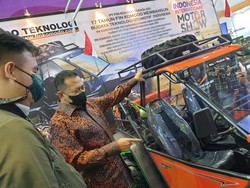 Bamsoet Borong Produk Lokal di IIMS 2022: Helm Cargloss hingga Fin Komodo