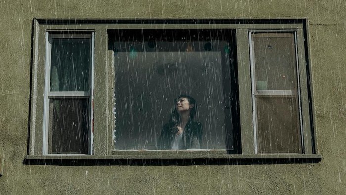 Tak Selalu Aman, Ini 5 Hal yang Nggak Boleh Kamu Lakukan di Dalam Rumah Saat Ada Petir