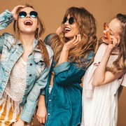 Tips OOTD Bukber Bareng Bestie Sesuai Zodiak, Aries Sangat Sederhana tapi Sempurna!