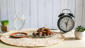 Jadwal Buka Puasa Surabaya Hari Ini, Senin 3 Maret 2025